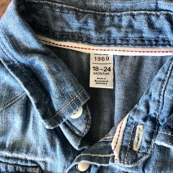 Gap denim shirt - Picture 3 of 3
